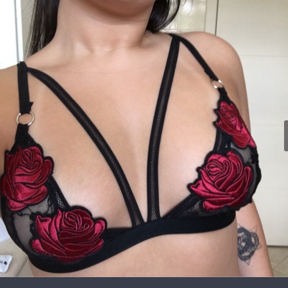 🔴Rose Flower Bralette LAST ONE‼️ - Picture 2 of 5